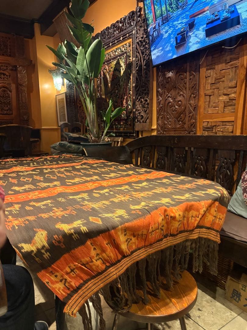 インドネシアスンバ島の伝統的なイカット草木染め長さ180cm WIDE 90cm