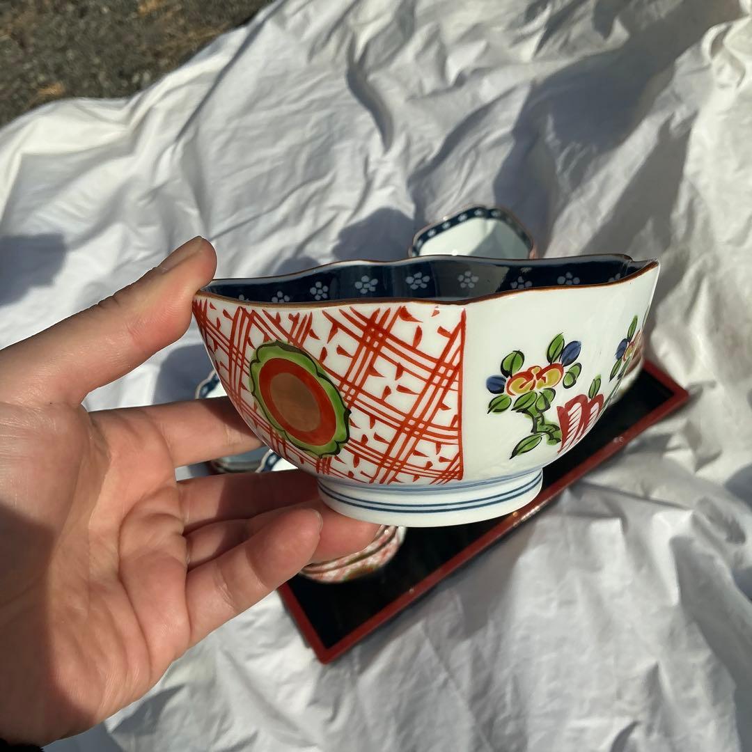 古伊万里様式 有田焼 菊割形小鉢 96個セット - 華やかな和食器コレクション