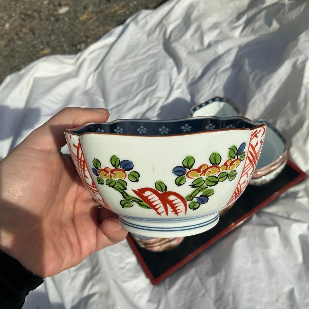 古伊万里様式 有田焼 菊割形小鉢 96個セット - 華やかな和食器コレクション