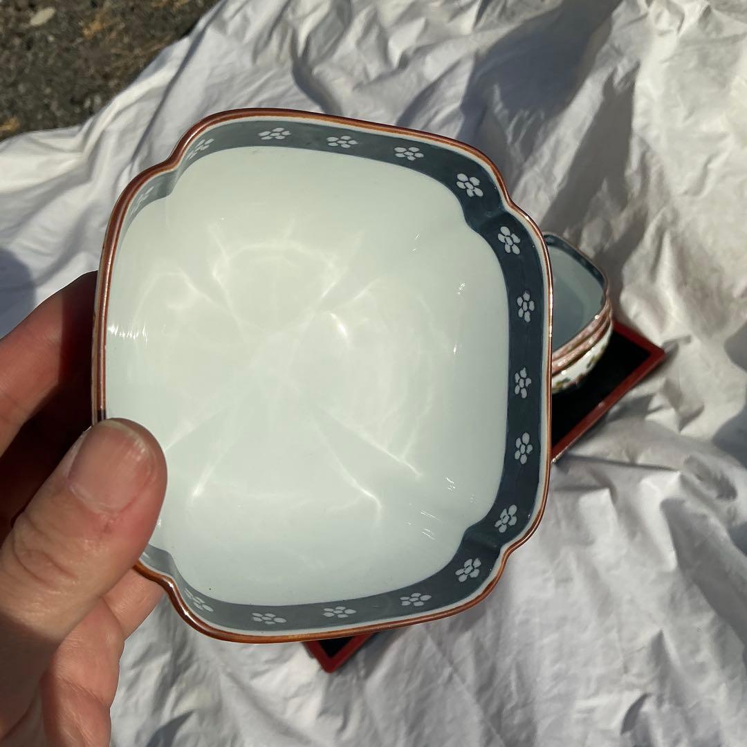 古伊万里様式 有田焼 菊割形小鉢 96個セット - 華やかな和食器コレクション