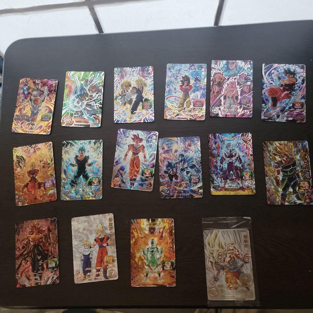 スーパードラゴンボールヒーローズカード 16枚 Amazon.co.jp: スーパードラゴンボールヒーローズカードグミ16 (20個入