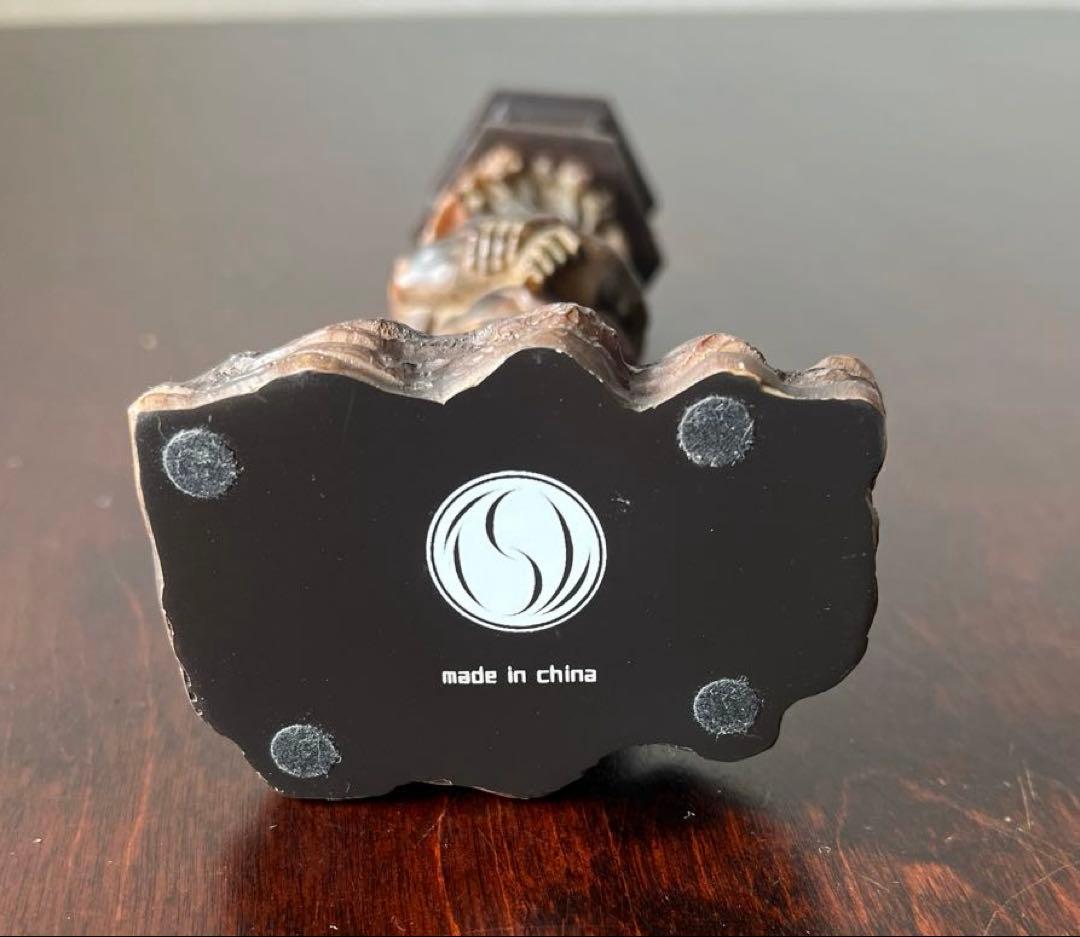 小さいけれど迫力があります 奈良・興福寺の国宝 龍燈鬼立像 レプリカ