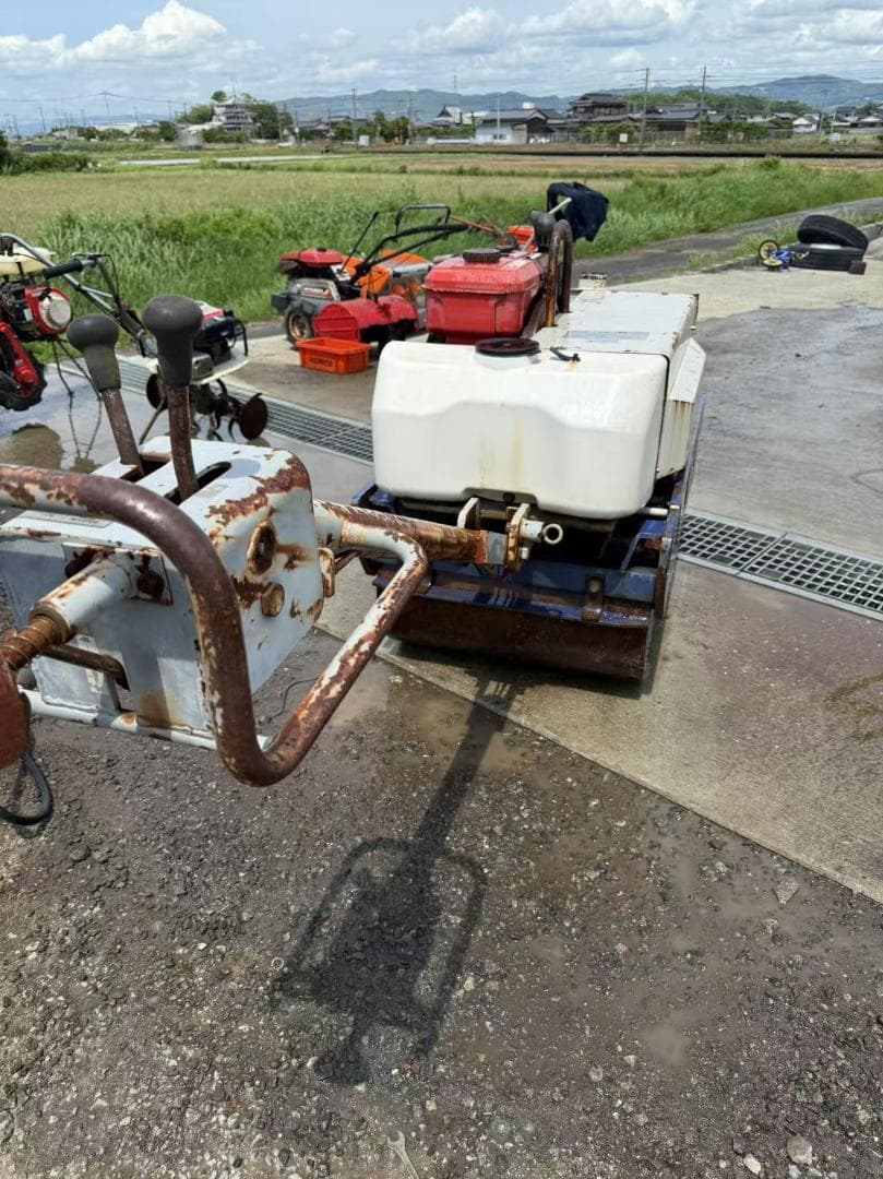 【福岡県みやま市】転圧ローラー エンジン ハンドローラ― 振動ローラー 2