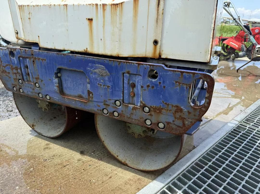 【福岡県みやま市】転圧ローラー エンジン ハンドローラ― 振動ローラー 2