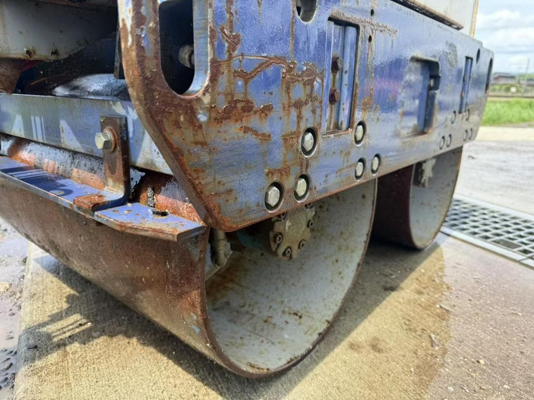 【福岡県みやま市】転圧ローラー エンジン ハンドローラ― 振動ローラー 2