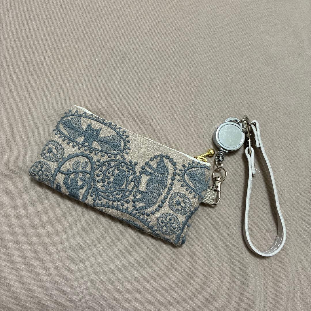 ミナペルホネンハンドメイドjungle relief ポーチ リール付き - メルカリ