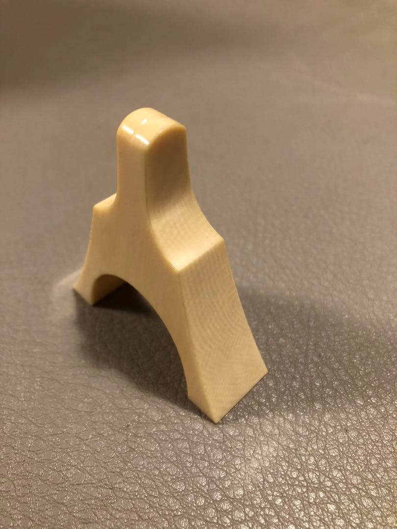 13弦用　天然素材琴柱14ケと猫足　桐箱入り