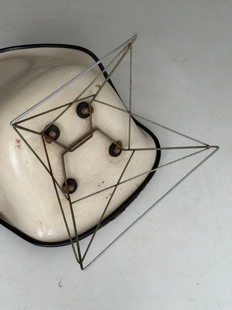 希少　Herman Miller ハーマンミラー イームズ アームシェルチェア