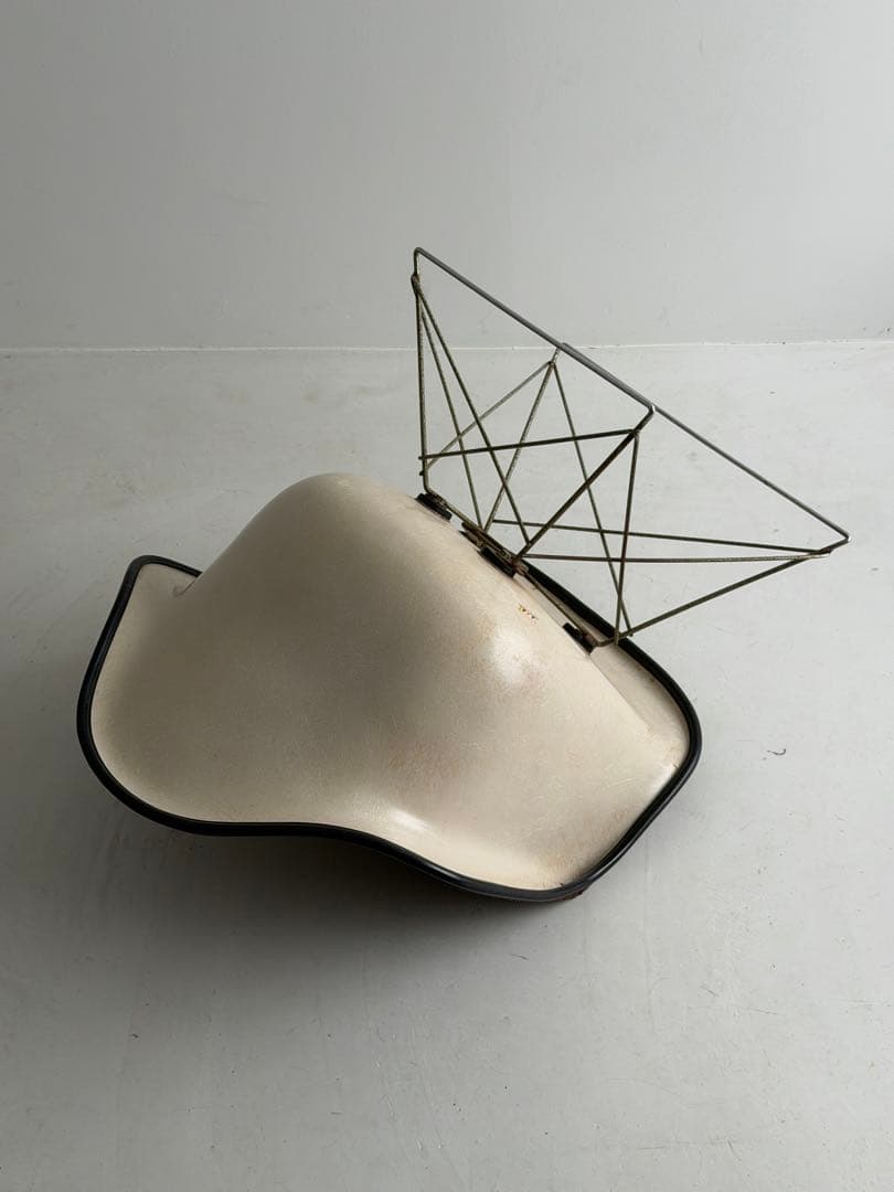 希少　Herman Miller ハーマンミラー イームズ アームシェルチェア