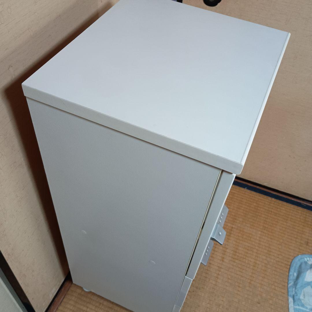 送料込 窓付きキャビネット ホワイト 90cm