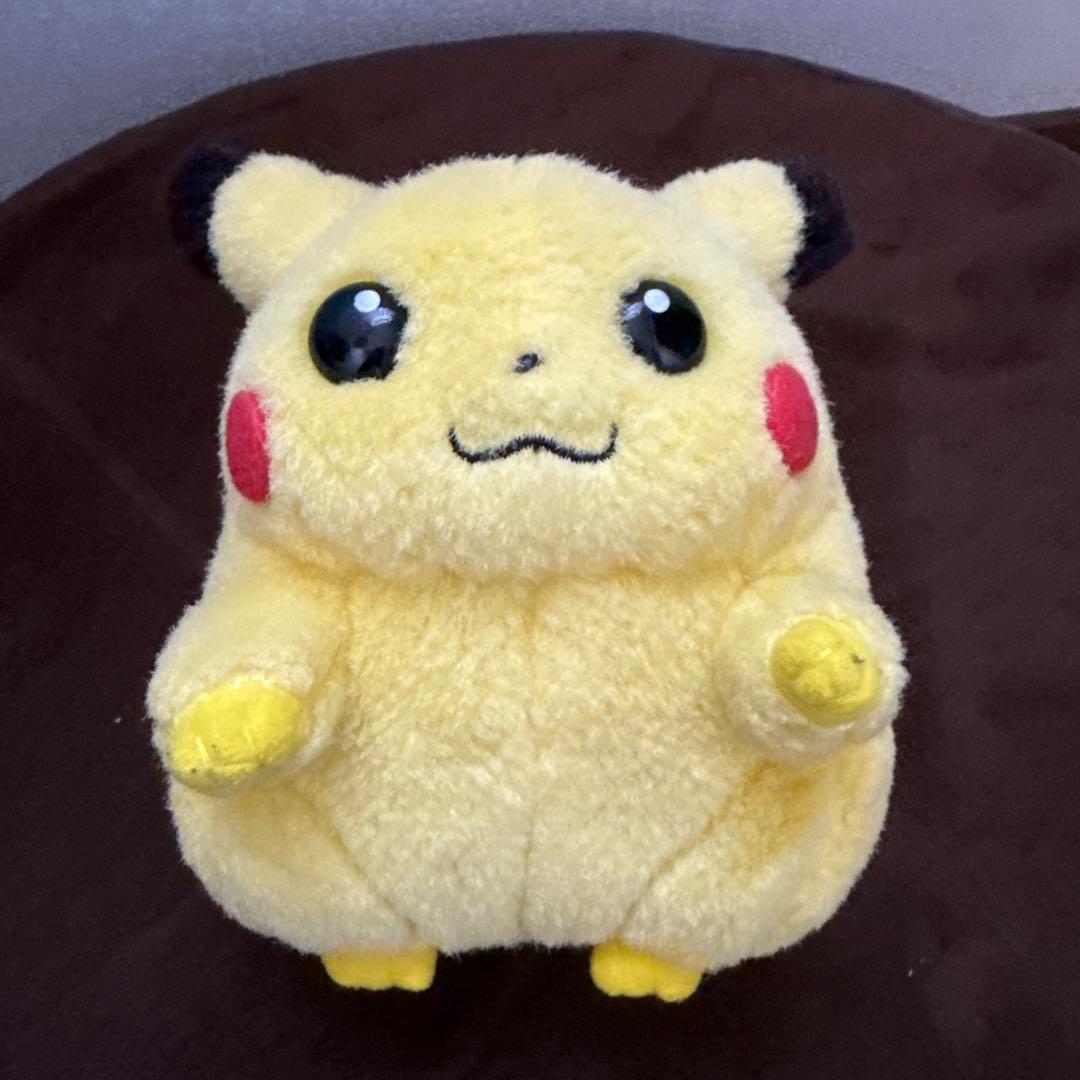 初期ピカチュウぬいぐるみ