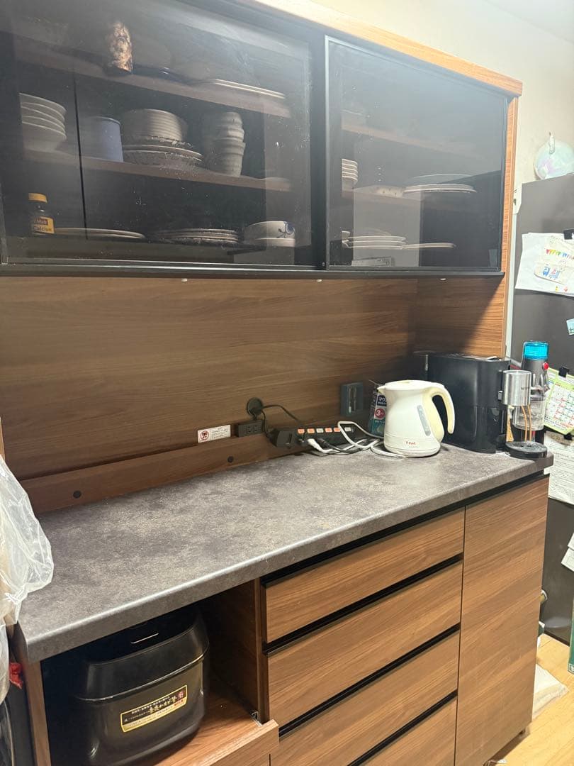 Pamouna 食器棚 引き戸タイプ