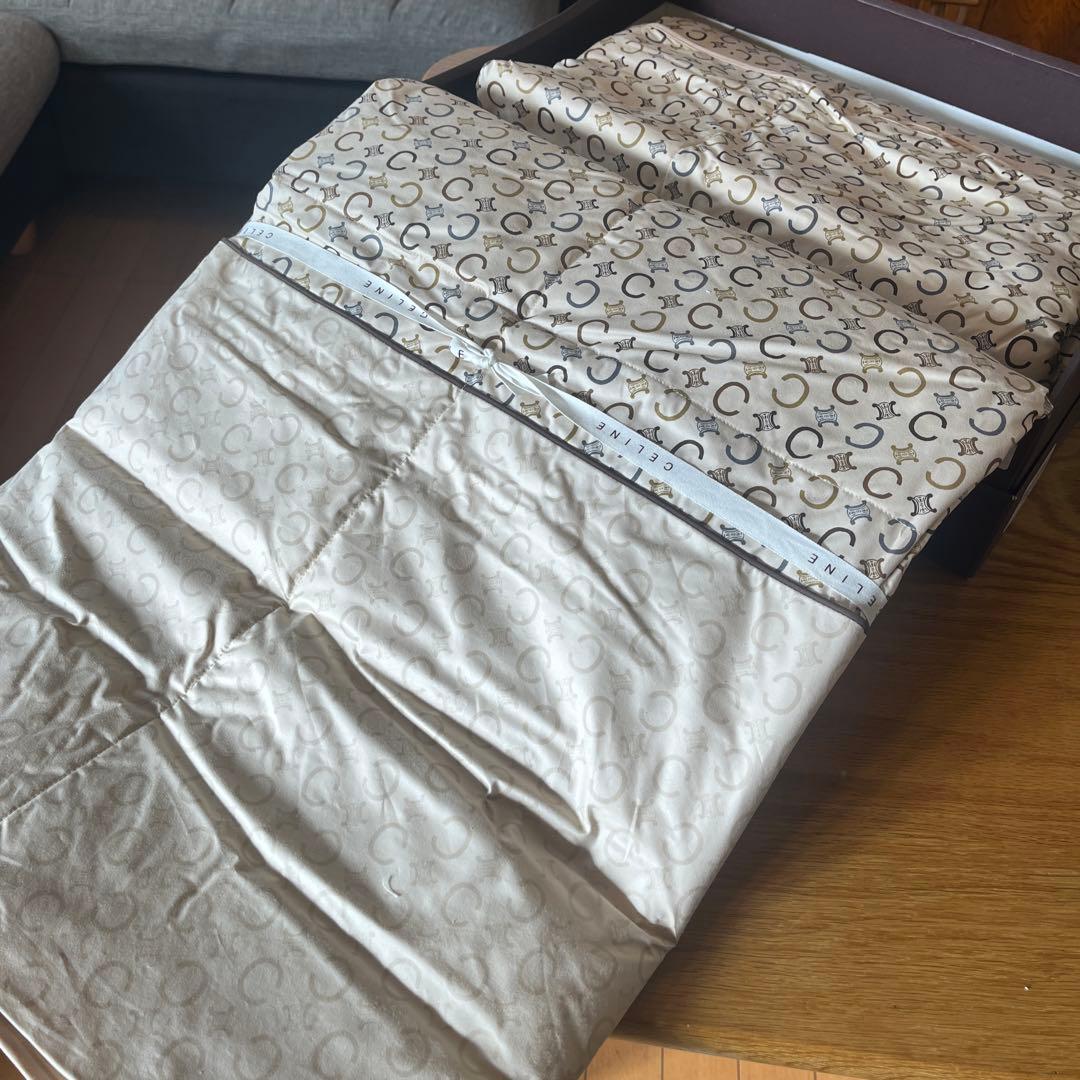 ☆*☆様 実家断捨離CELINE ダウンケット 150x200cm 新品