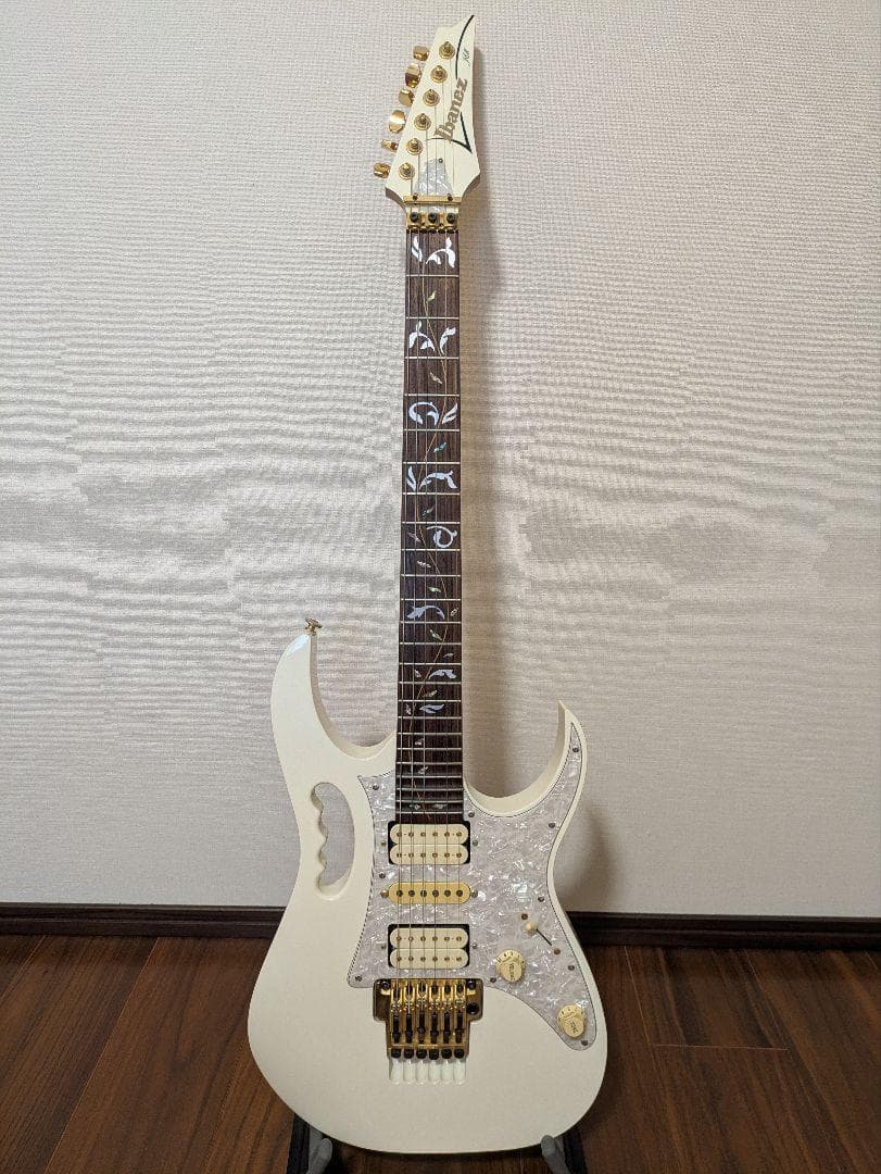 Ibanez JEM7V WH 2007年製 バズフェイトン搭載 - メルカリ