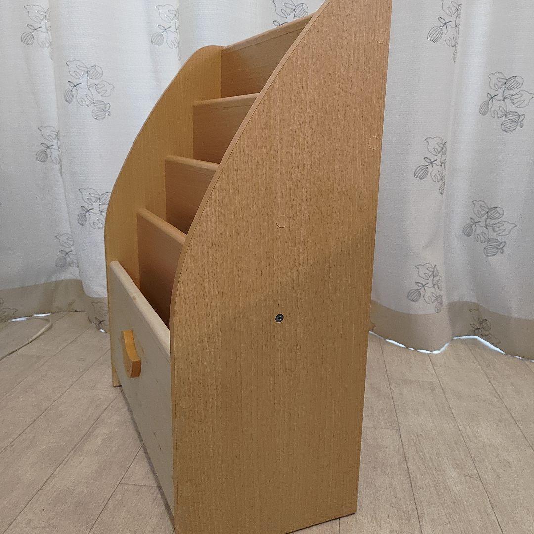 白井産業　絵本棚