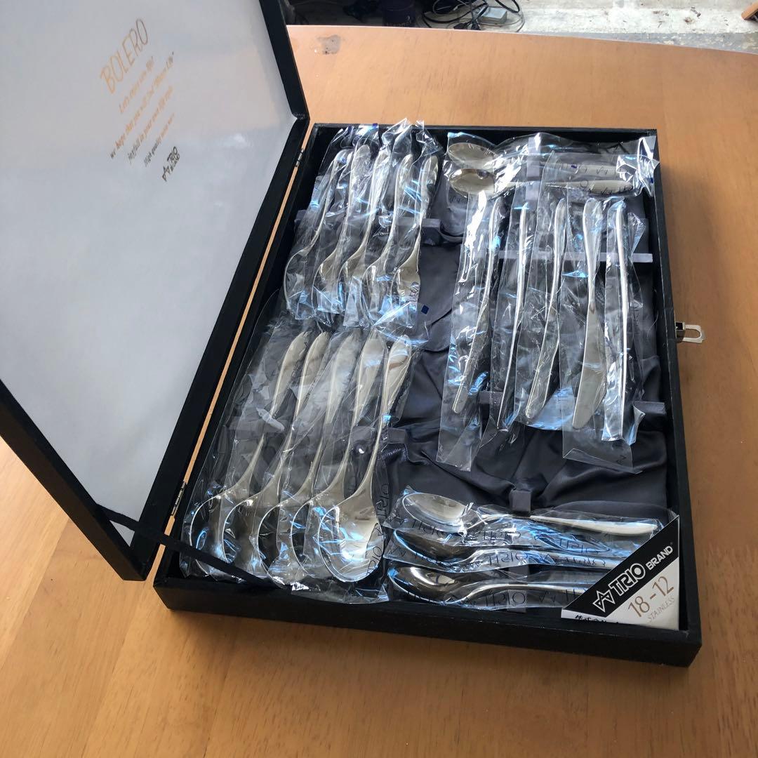 BOLERO カトラリーセット 16点 ブラックケース