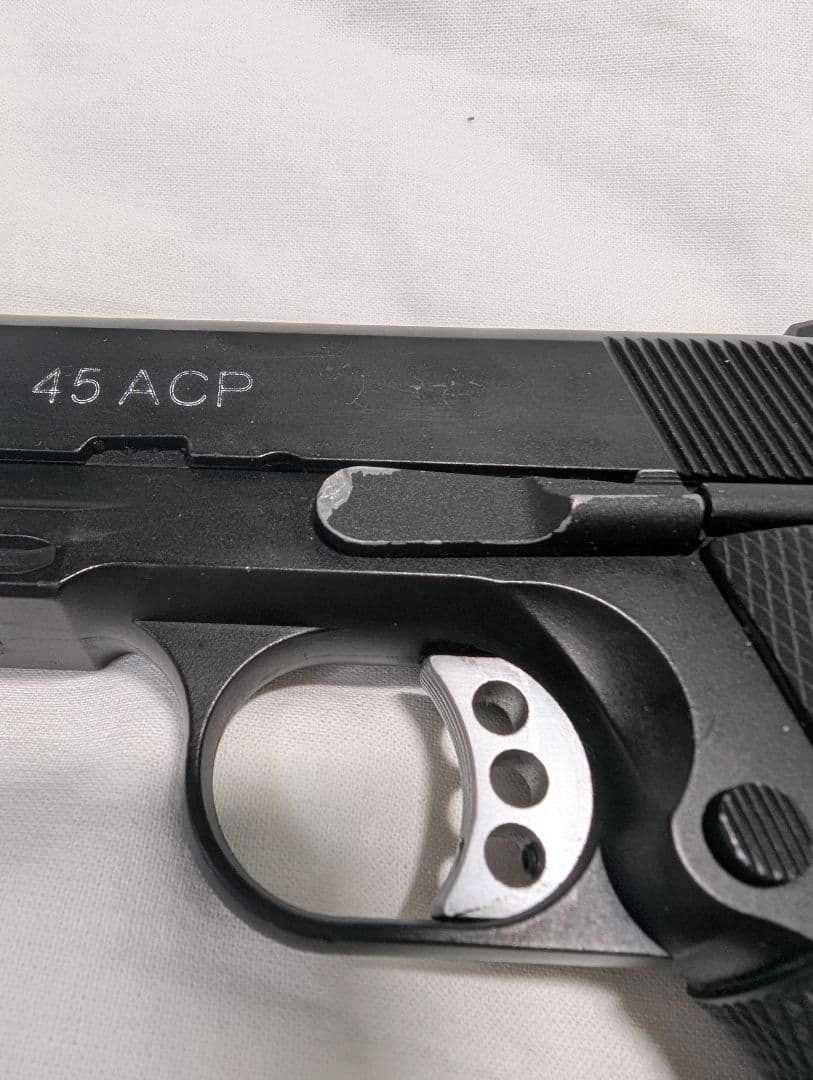 トイガン Carbon8 M45CQP Co2 GBB