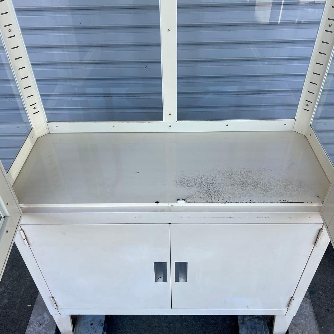 卒*す様 ケビント　ドクターキャビネット　ガラス棚　医療棚　ヴィンテージ　ケビン