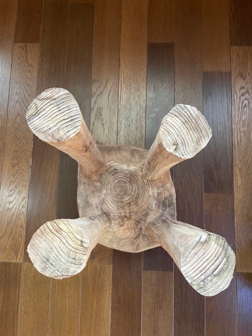 小さな4本足のスツール　杉