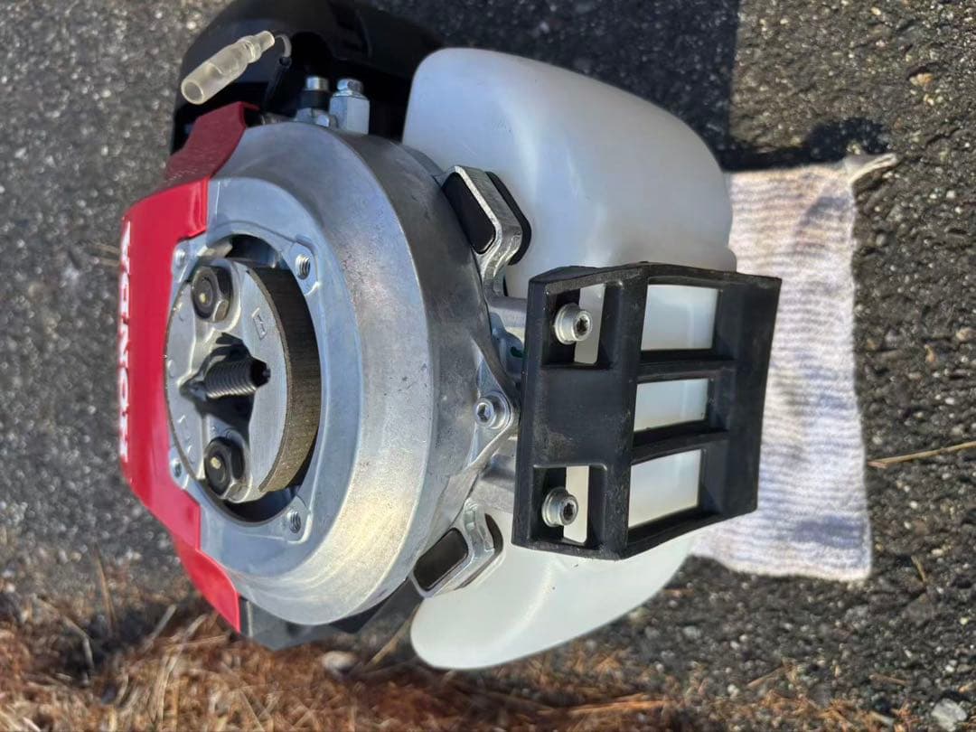 新品未使用　HONDA 草刈り機用エンジン