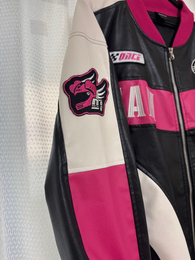 【TWICE】-完売品- READY TO BE スタジャンLサイズ