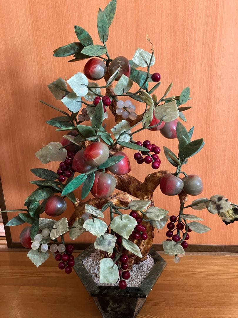 翡翠桃の置物、良縁、子宝、福招き