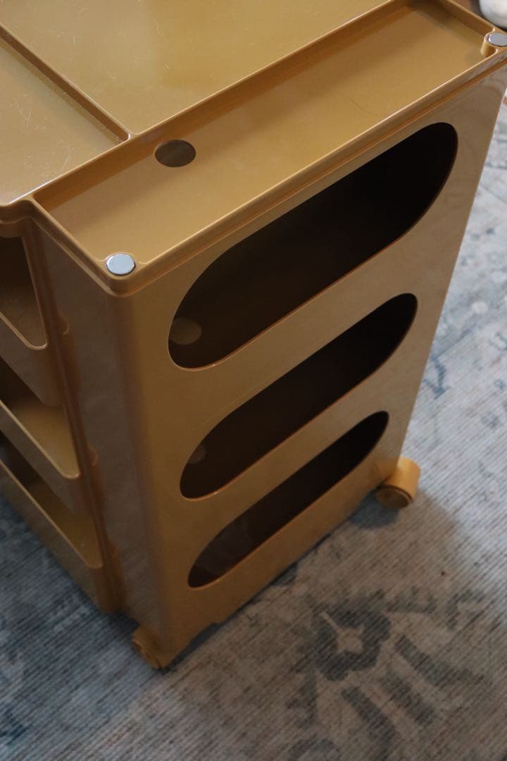 ボビーワゴン　イエロー　TYPE5