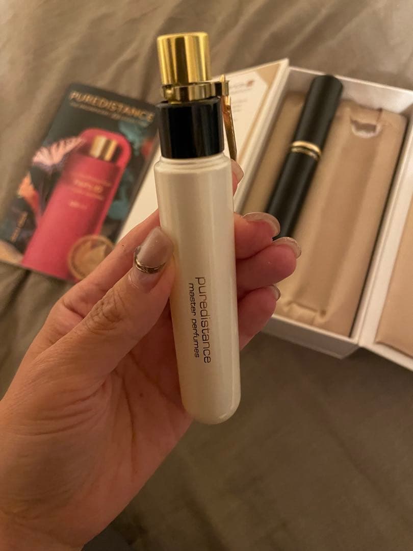 Puredistance White ピュアディスタンス　ホワイト香水