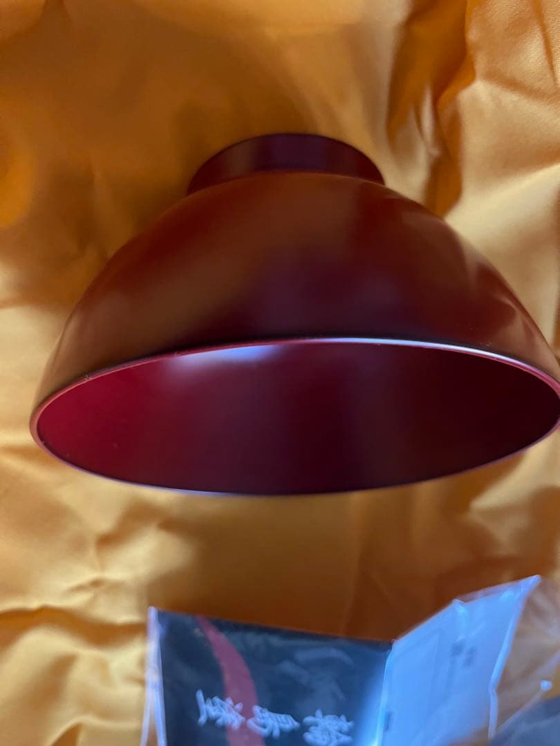 赤い漆器ボウル 説明書付き