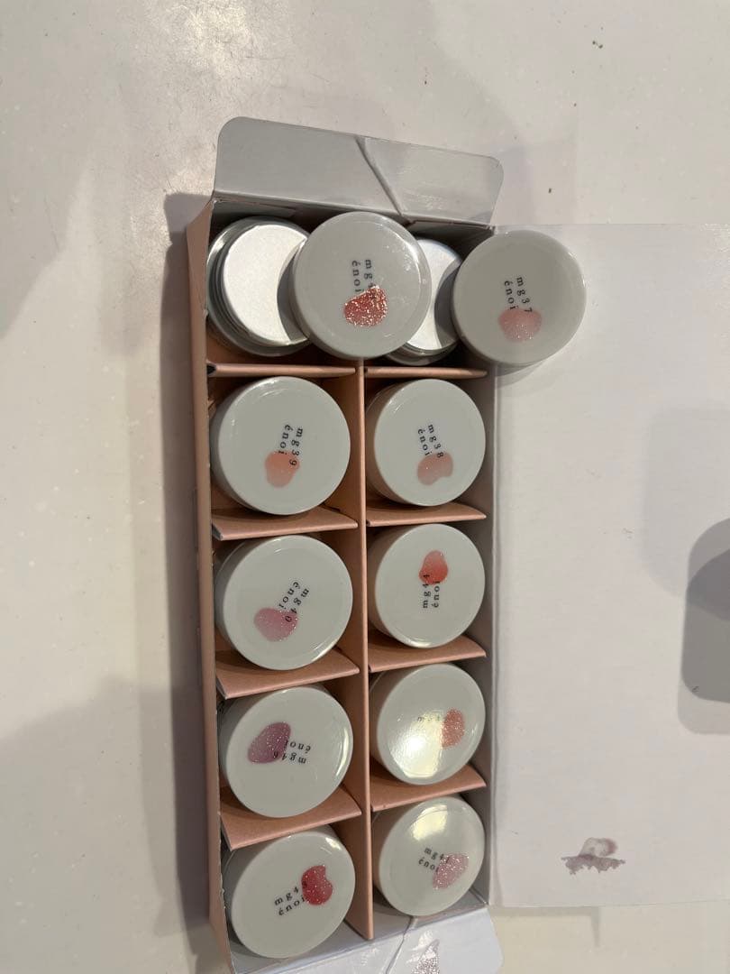 37.45わ未開封です！その他わ試し塗りしました！バラ売りも可能です✨