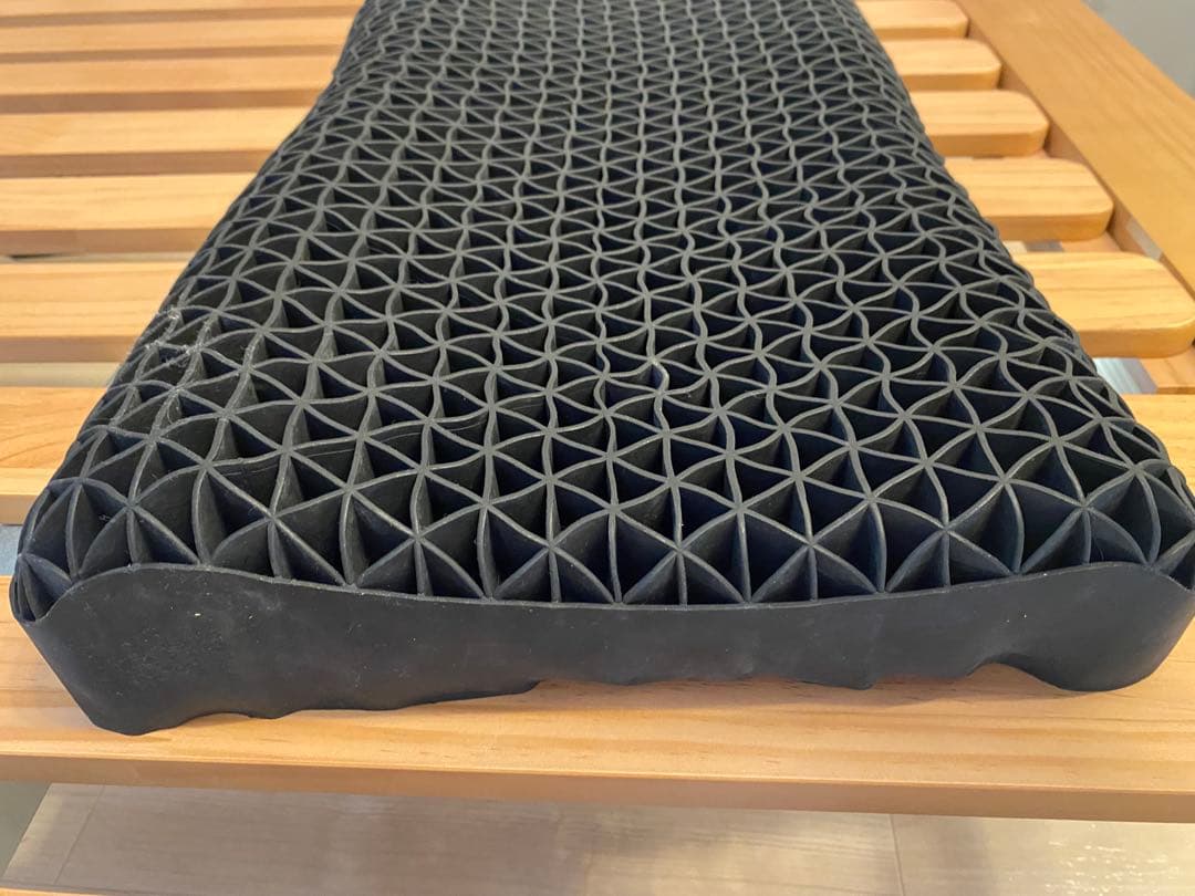 世*谷様 シルクカバー2枚付き　ヒツジのいらない枕　-至極