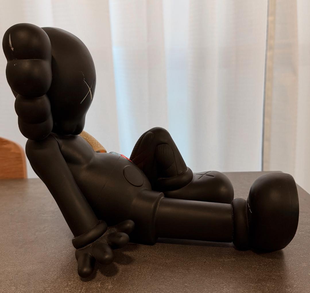 カウズ KAWS フィギュア MEDICOM TOY