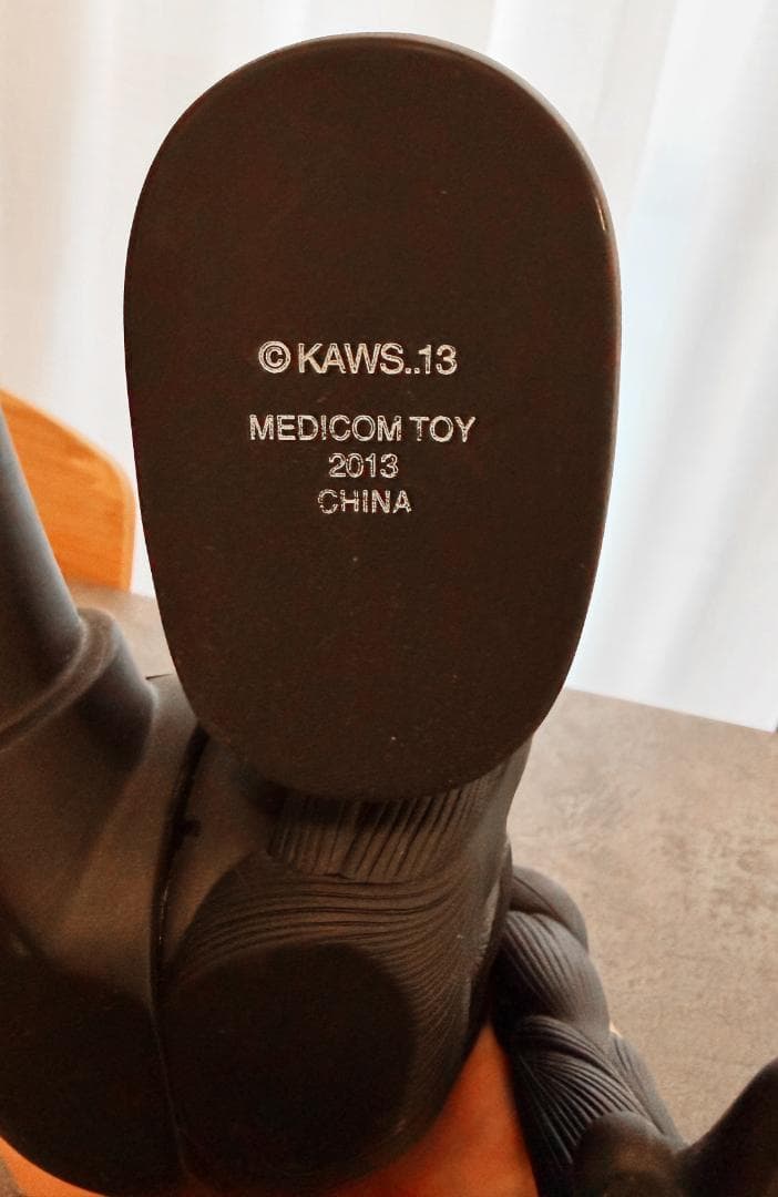 カウズ KAWS フィギュア MEDICOM TOY
