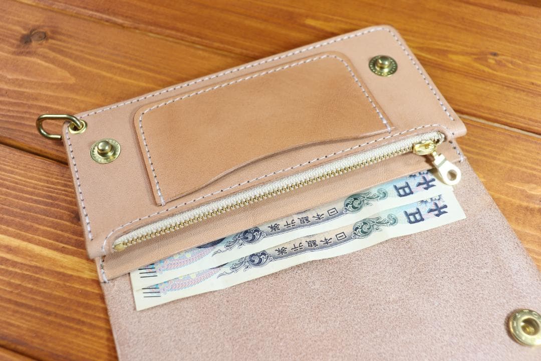 ロングトラッカーウォレット　真鍮　生成　白糸　栃木レザー