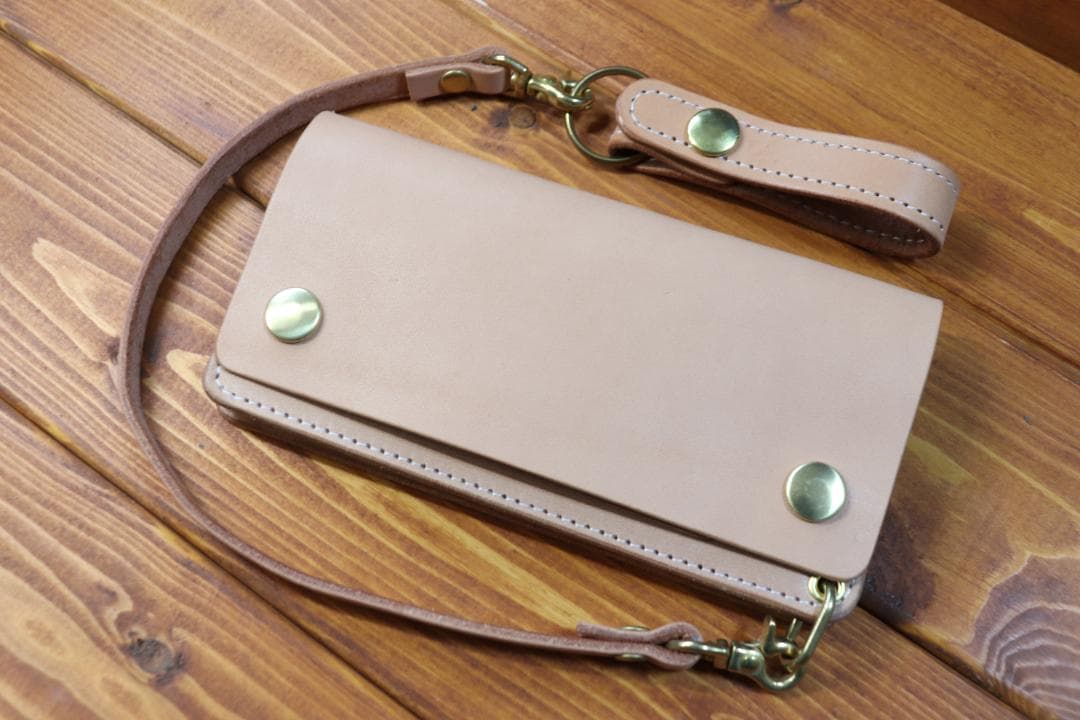 ロングトラッカーウォレット　真鍮　生成　白糸　栃木レザー