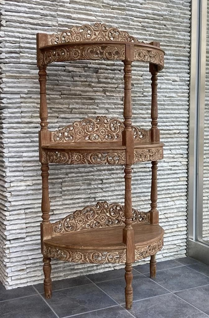 インドネシア　３段　飾り棚　木製　シェルフ　彫刻装飾