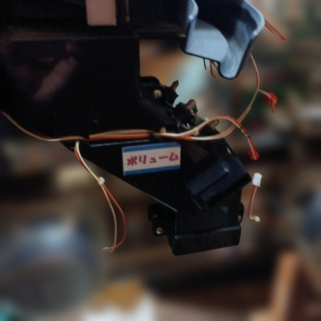 パチスロ 実機 聖闘士星矢 黄金激闘編 メダル使用 - メルカリ