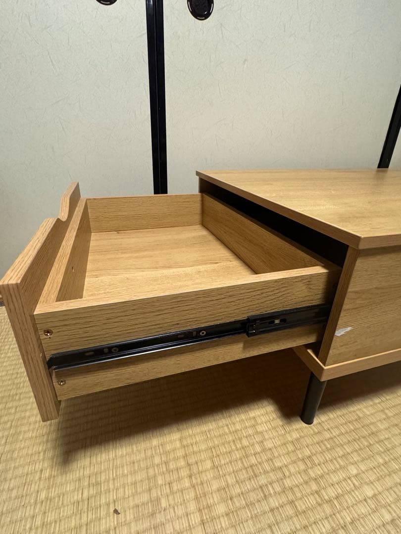 ニトリ　昇降リビングテーブル　リフティ　化粧シート剥がれあり