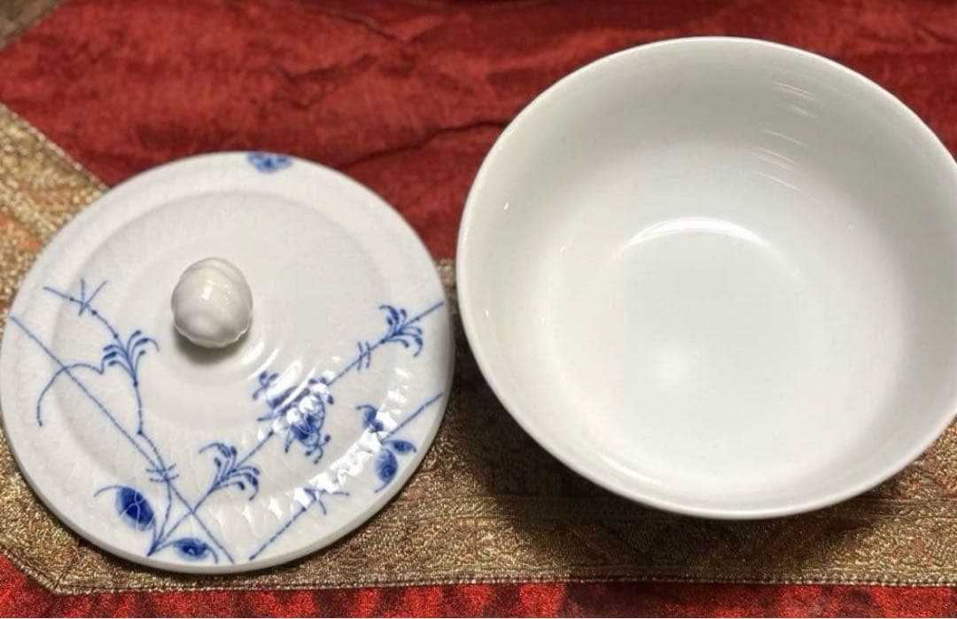 新品　  ブルーパルメッテ蓋付きボウル 2客セット