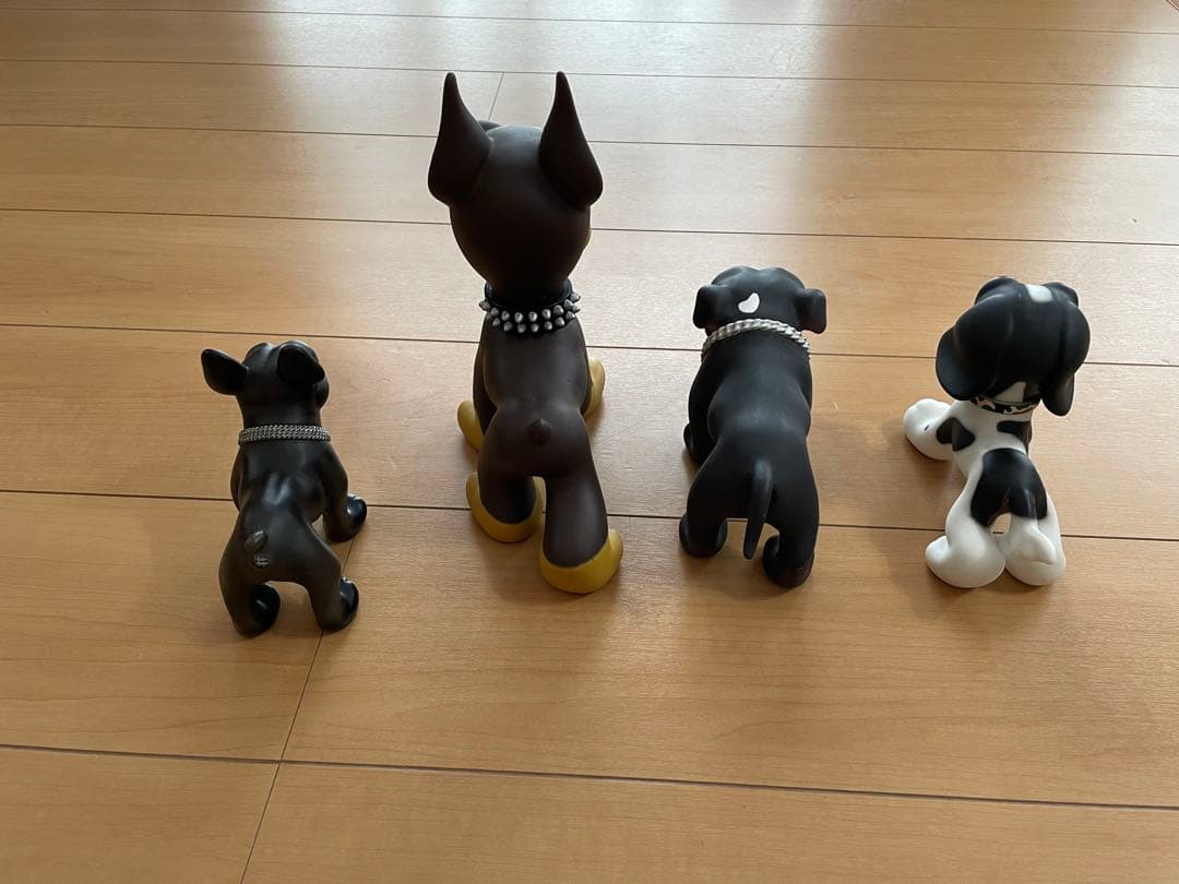 希少 ネイバーフッド フィギュア 犬 NEIGHBORHOOD メディコムトイ