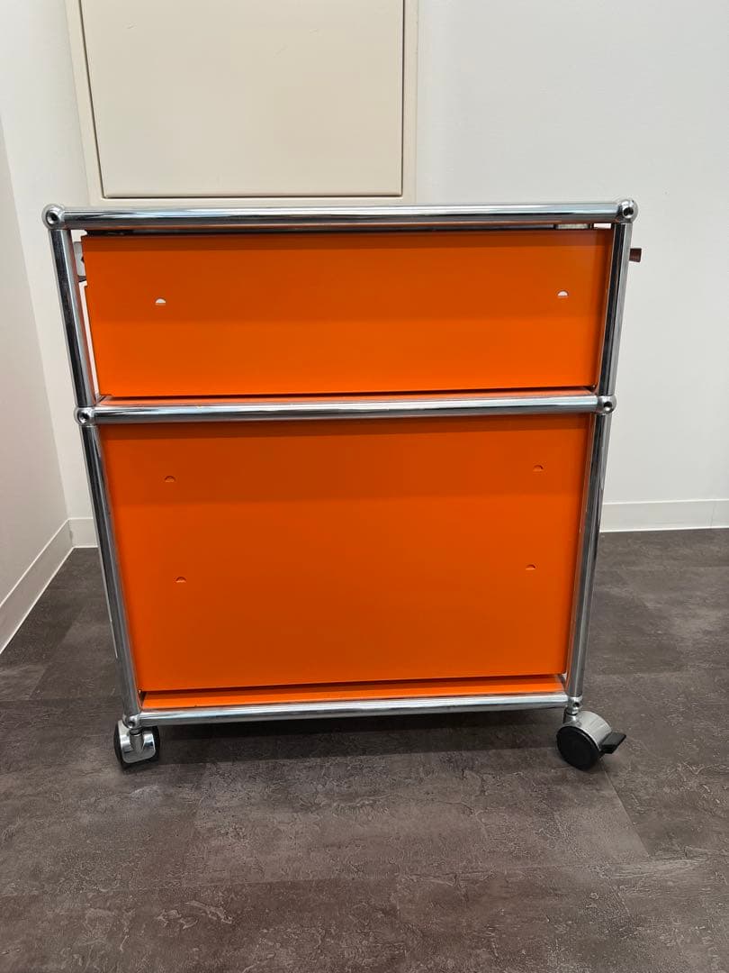USM ワゴン　オレンジ スチールキャビネット 2段