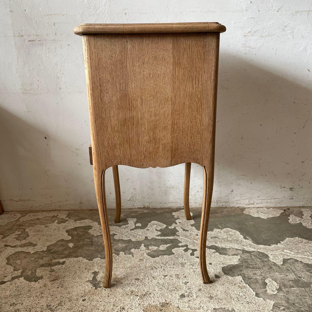 ビンテージ ドロワーサイドテーブル ベッドサイド　猫脚　剥離　no2