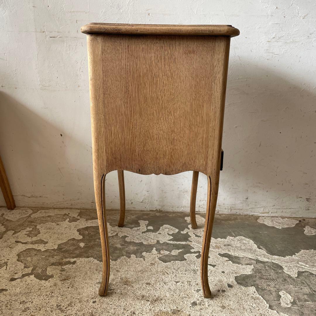 ビンテージ ドロワーサイドテーブル ベッドサイド　猫脚　剥離　no2