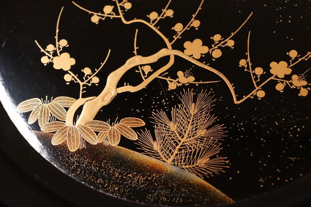 MA218 時代漆器 松竹梅鶴金蒔絵 縁唐草 黒塗 大徳寺盆 二客 菓子盆 木皿
