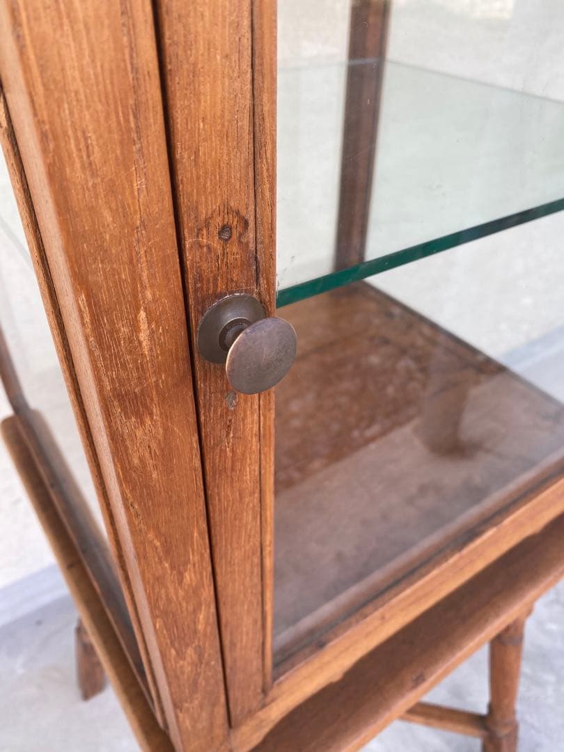 木製ガラスケース 棚付き　引き取り限定