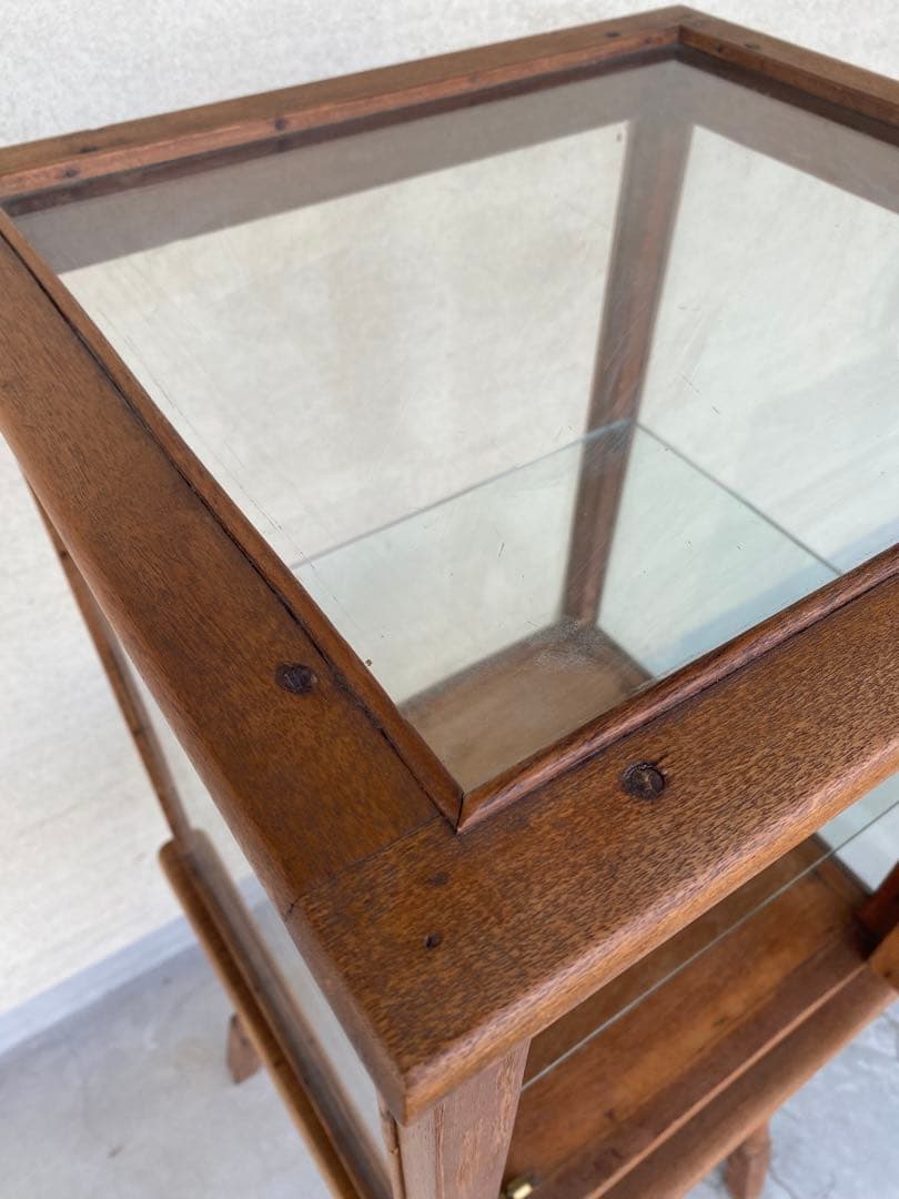 木製ガラスケース 棚付き　引き取り限定