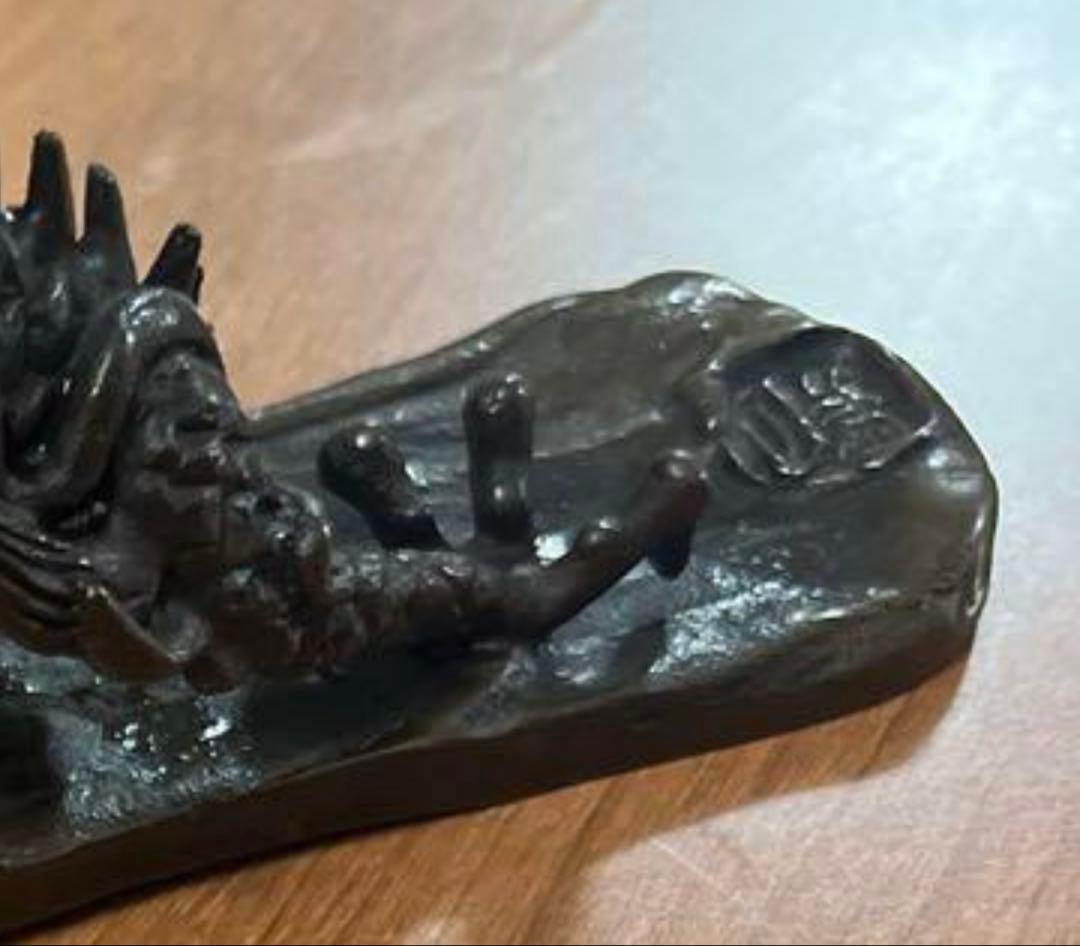 龍　ドラゴン　文鎮　銅器