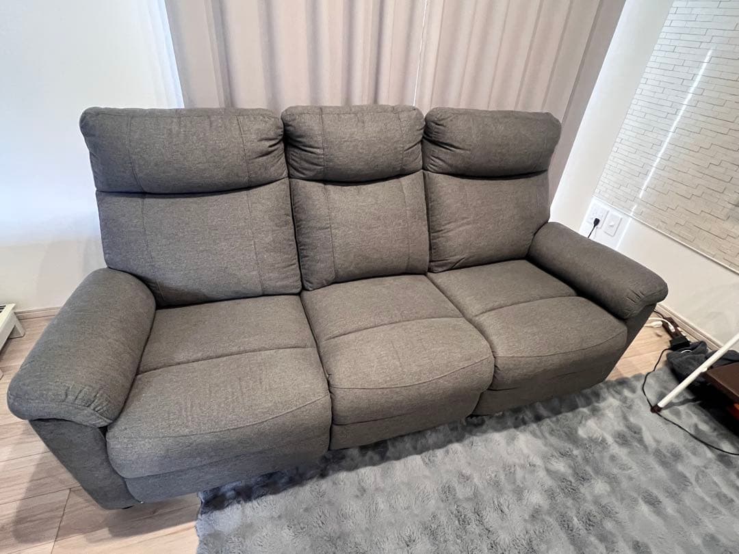 【値下げ中】グレー 3人掛けリクライニングソファ