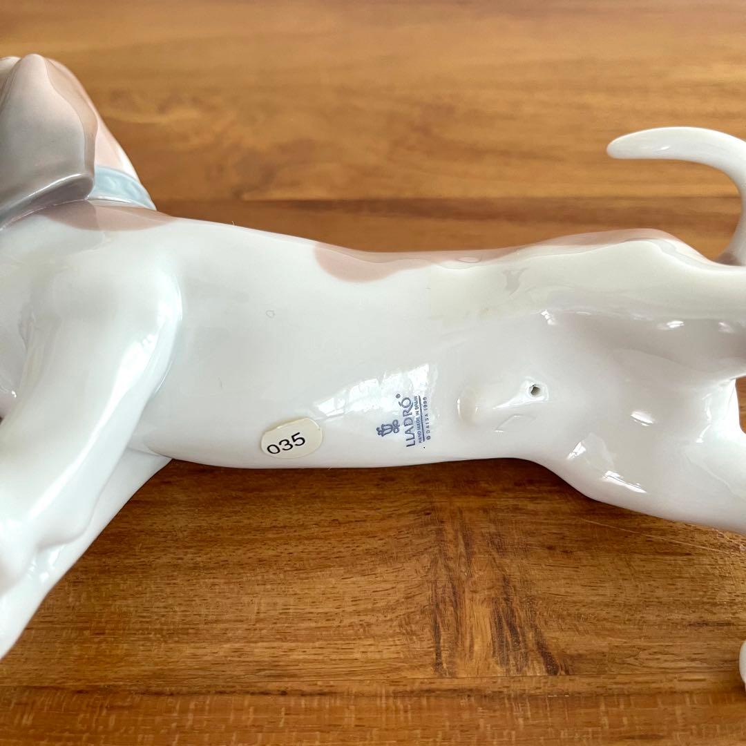 リヤドロ フィギュリン 新聞屋さん 犬 置物 インテリア 人形 磁器 ポーセリン