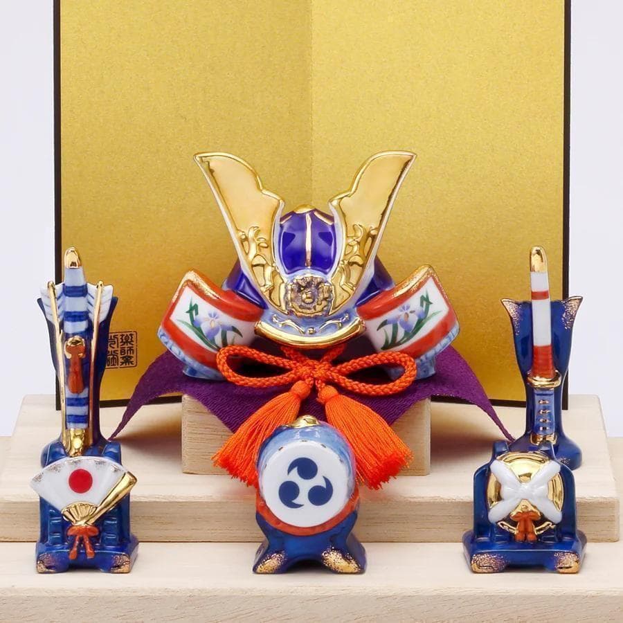 薬師窯　五月人形　染錦　出世兜(尚武小・平飾り)　新品　日本製　ミニ　コンパクト